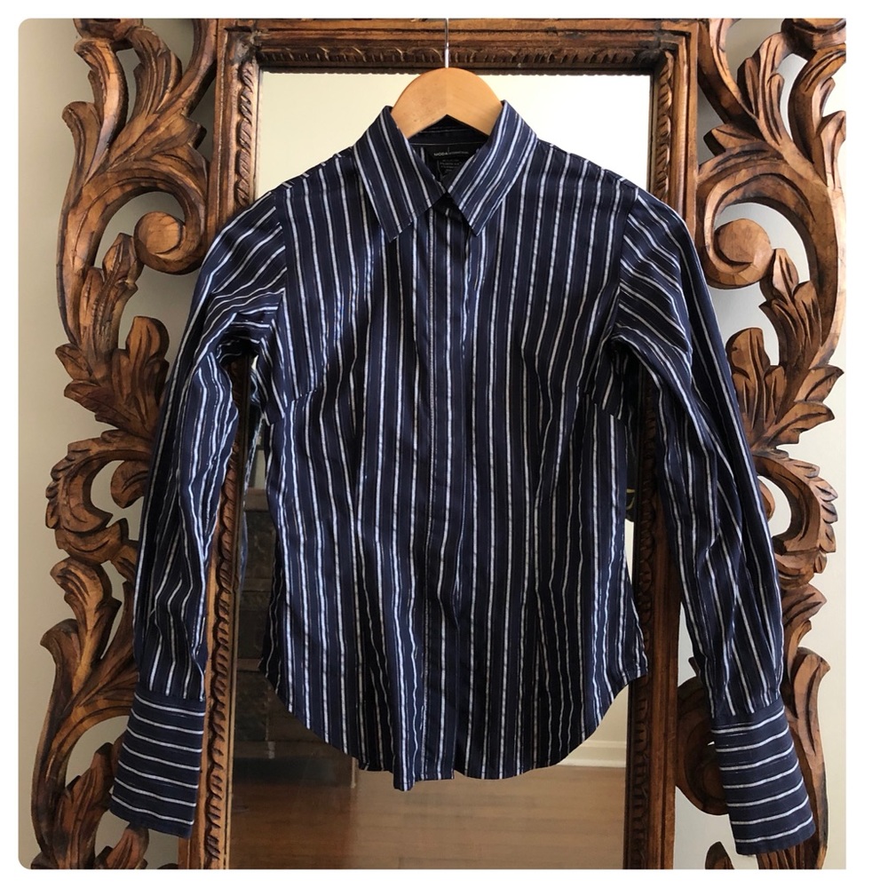 NWOT Button down shirt